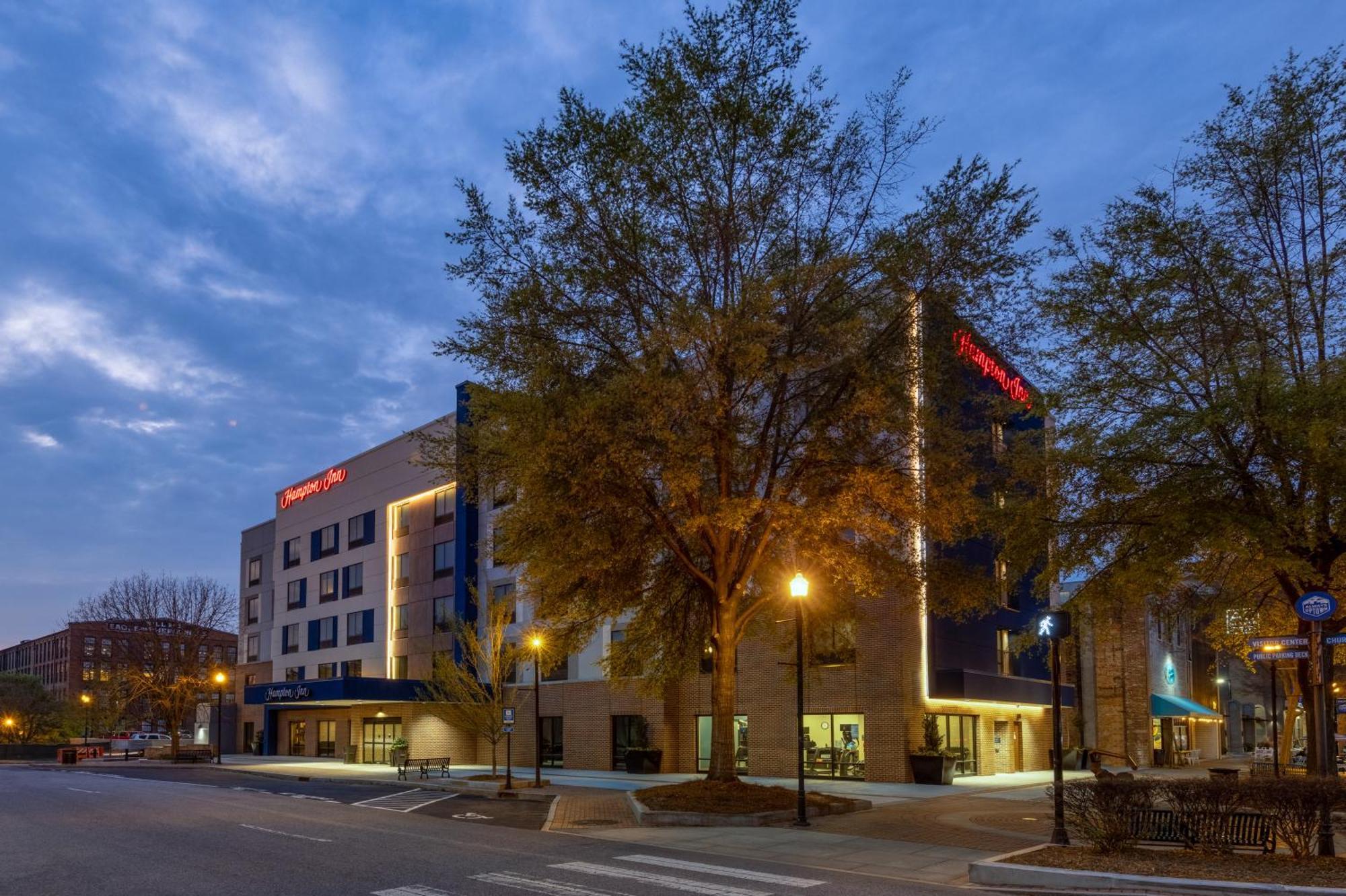 Hampton Inn Columbus Downtown, Ga Exterior foto